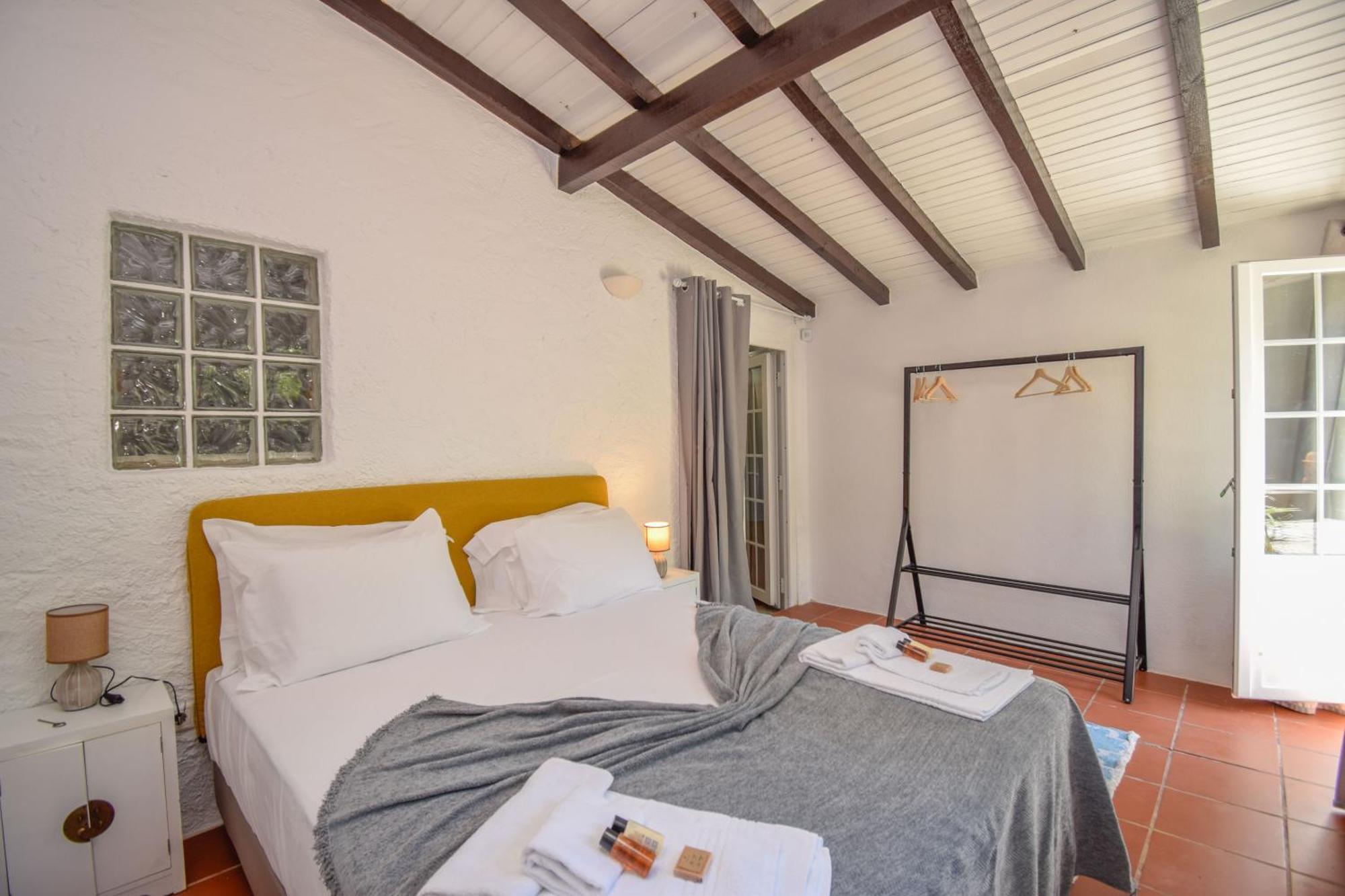 Beguest Penedo Escape Villa Colares Room photo